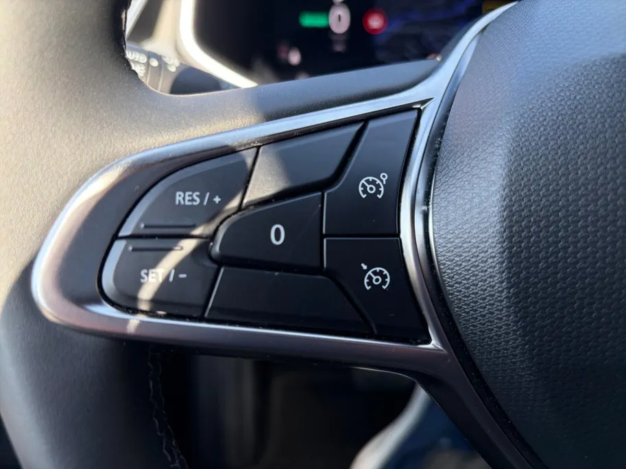 Renault Clio 1.6 E-Tech Full Hybrid 145 techno Apple Carplay/Android Auto , navi , camera , tel , lm velgen , parkeersensoren .