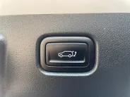Hyundai Kona 1.6 GDI HEV Premium Sky *Automaat*Navi+360Camera*Schuif/kanteldak*Climate Control*Stoeverwarming/ventilatie*Adapt. Cruise Control*VOL OPTIES!