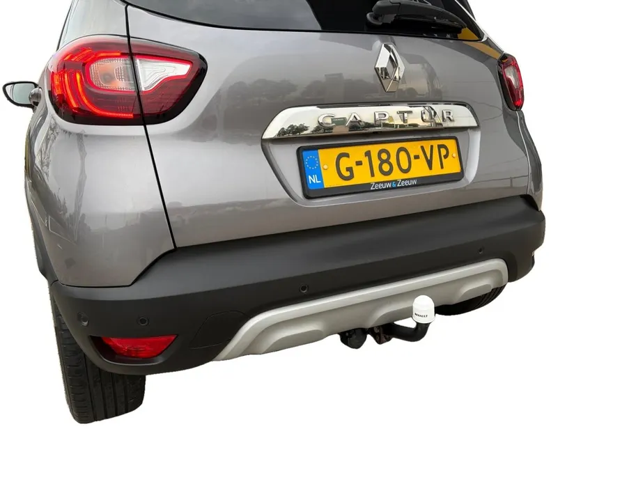Renault Captur 150PK TCe Intens Automaat | 1ste Eigenaar | Trekhaak | 1200kg Trekgewicht | Cruise Control | Climate Control | Navigatie | Camera | Parkeersensoren | Licht & Regen Sensor | Armsteun |