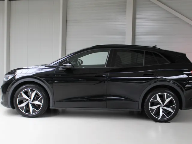 Volkswagen ID.4 GTX 300PK 4Motion Navigatie | Panoramadak | H.U.D | Keyless | El. Stoelverstelling | 93% SoH