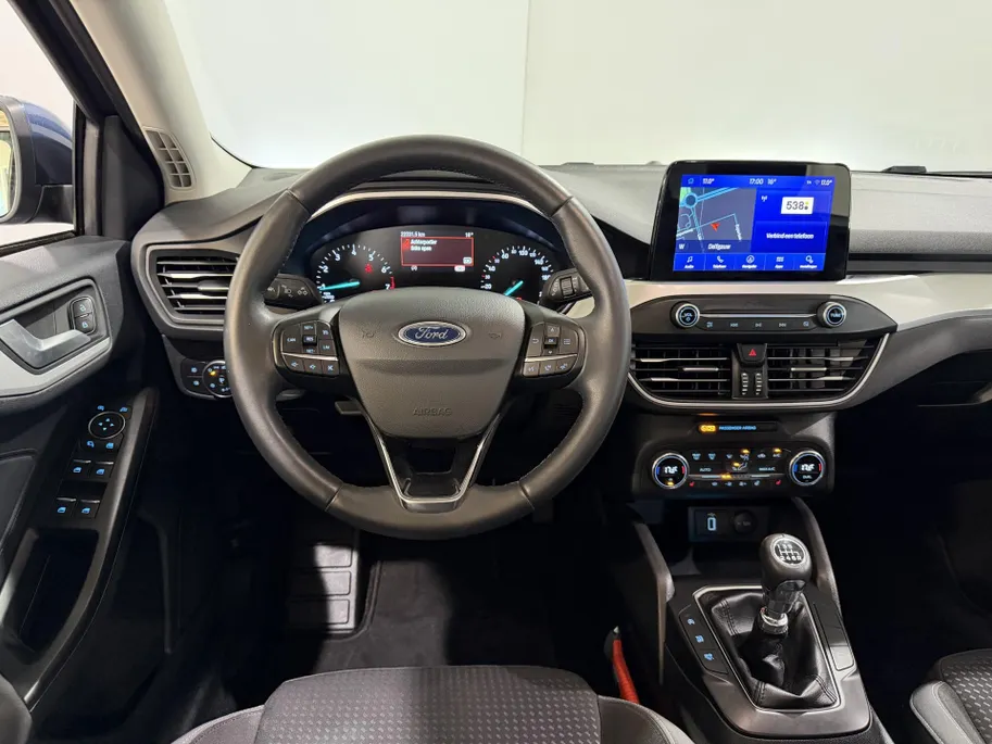 Ford Focus 100PK EcoBoost Trend Edition Business | 1e eigenaar | Winter Pack | Comfort Pack | Navi | Apple CarPlay/Android Auto | Parkeersensoren | Lichtmetalen Velgen | Cruise Control |
