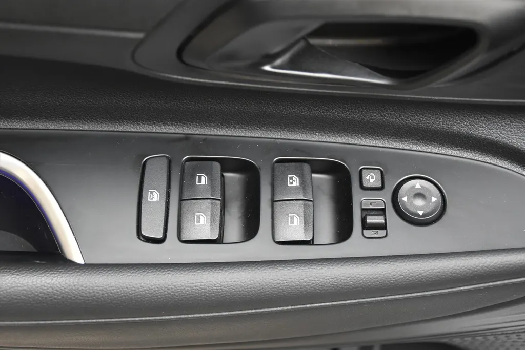 Hyundai i20 1.0 T-GDI 48V MHEV 100pk Comfort I Apple carplay-Android auto