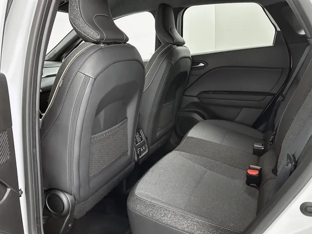 Renault Captur 1.8 E-Tech full hybrid 160PK techno | CAMERA | NAVI