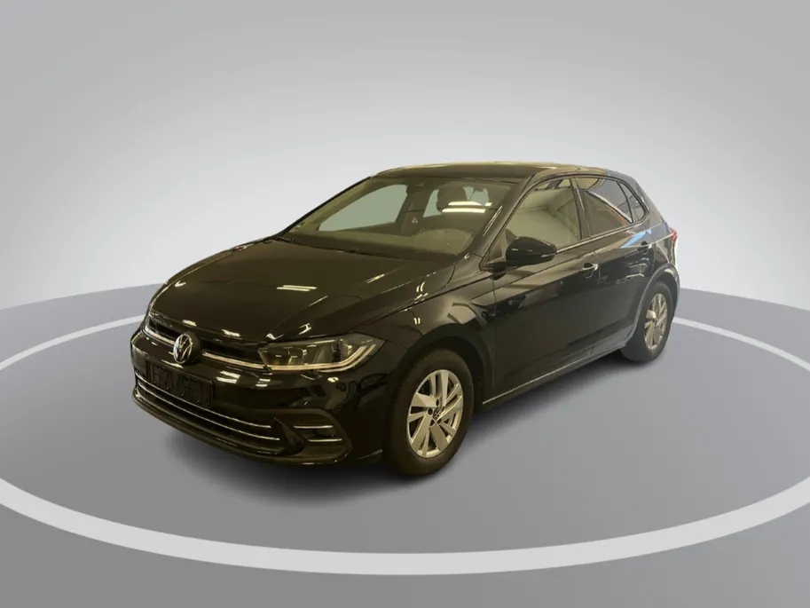 Volkswagen Polo 1.0 TSI 95pk DSG Style · Camera · Apple/Android Car Play · Stoelverwarming · IQ.Light · 15'' Inch ·