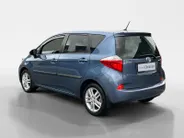 Toyota Verso-S 1.3 VVT-i Dynamic | Achteruitrij Camera | Panorama Dak | Parkeersensoren | Airco | Bluetooth | Hoge Instap | 12 Maanden Bovag Garantie