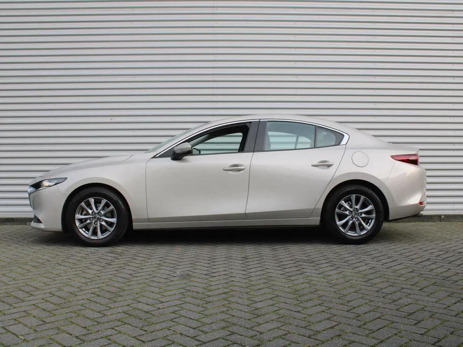 Mazda 3 2.0 e-SkyActiv-G M Hybrid 122PK 6MT Comfort | BTW Auto | Navi | Leder | Keyless | Camera | Elek. Stoelvers. |