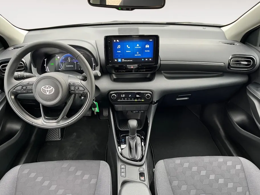 Toyota Yaris 1.5 Hybrid 115 Comfort | Parkeercamera | Climate control | Apple Carplay/Android Auto | Adaptive cruise control | LM-Velgen