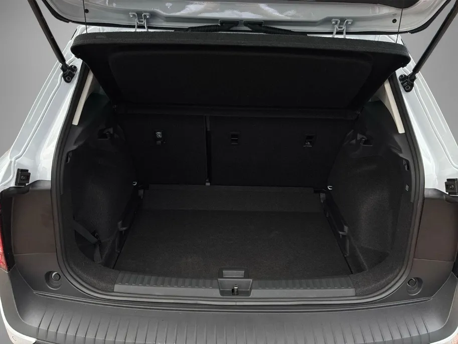 Škoda Epiq Business Launch Edition 56 kWh | Interieur Loft Mint | 19' inch velgen, Lark | Light & View | Trekhaak afneembaar | Panoramisch glazen dak | €1000,- inruilpremie