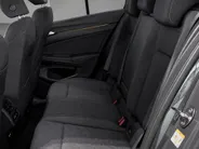 Volkswagen Golf Life Edition 1.5 eHybrid 204 PK 6 versn. DSG · Draadloze telefoonlader · Achteruitrijcamera · Privatelease Van 594,- voor  472,- obv 24 maanden! · Prijs is inclusief inruilpremie · MEGA SALE
