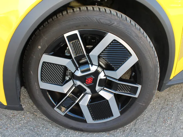 Renault 5 Comfort Range 150 PK TECHNO 52 kWh | 4 seizoensbanden | Pack winter | NIEUW OP VOORRAAD