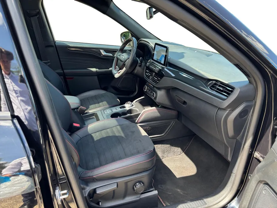 Ford Kuga 2.5 PHEV ST-Line X 225PK | Panoramadak | Adaptieve Cruise Control | BLIS | El. Stoel | LED | Head Up Display | Winter Pack | 20' Lichtmetalen velgen | Camera voor en achter