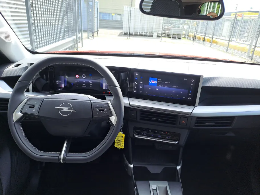 Opel Frontera 1.2 Turbo Hybrid GS | Apple Carplay/Android Auto | Navi | Camera | AUTOMAAT! | Dodehoek detector | ECC |