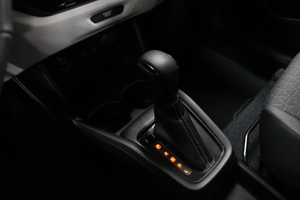 Suzuki Swift 1.2 Select Smart Hybrid Automaat / Keyless / Camera / Navigatie / Adaptieve Cruise Control /
