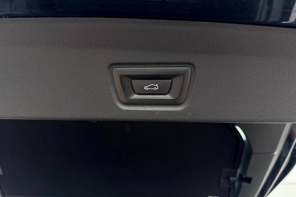 BMW i4 eDrive35 70 kWh