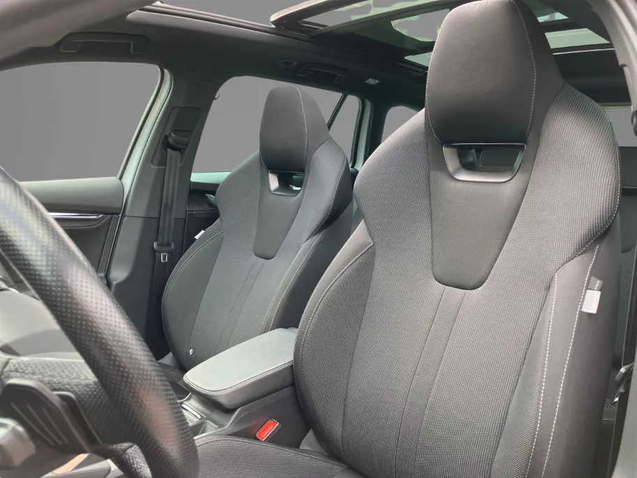 Škoda Octavia Combi 1.4 PHEV 204pk DSG Business+ Panoramadak · Stoelverwarming · Apple/Android Car Play ·