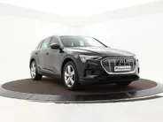 Audi e-tron e-tron 50 Quattro 313pk Launch Edition 71 kWh · SOH 94,9% · Camera · Luchtvering · Afneembare Trekhaak · Stoelverwarming · Elek. Achterklep ·