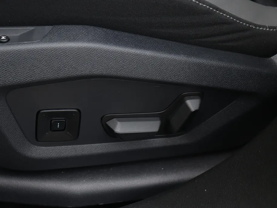 Jeep Compass First Edition 74 kWh | Schuifdak | Premium | 360cam | 20'
