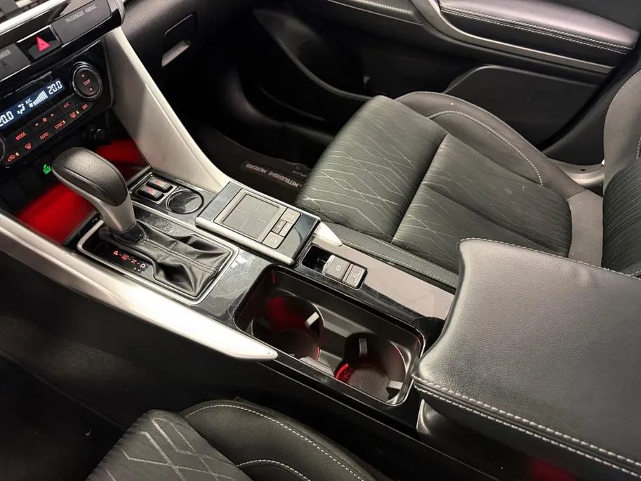 Mitsubishi Eclipse Cross 1.5 TURBO | AUTOMAAT | FIRST EDITION | NL-AUTO | DEALERONDERHOUDEN |