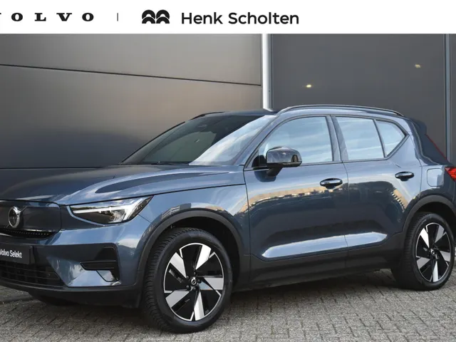 Volvo EX40
