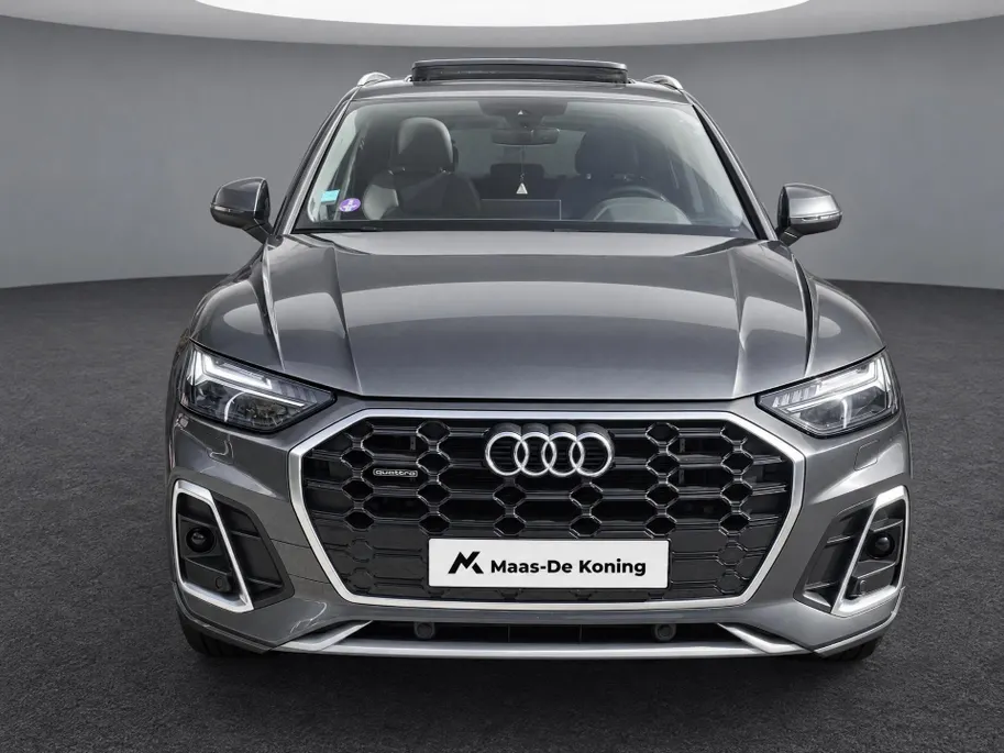 Audi Q5 50 TFSIe 299pk S-tronic S edition · Panoramadak · Camera · Matrix LED · Apple/Android Car Play · Elek. Achterklep ·