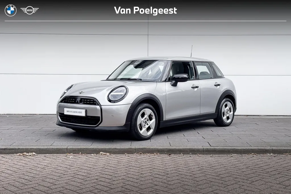 MINI Cooper 5-deurs Cooper C Essential