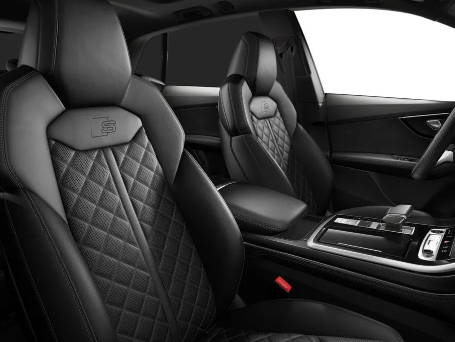 Audi Q8 60 TFSI e quattro Competition Plus 490 PK · B&O Premium 3D · Vierwielbesturing · Assist parking plus, remote