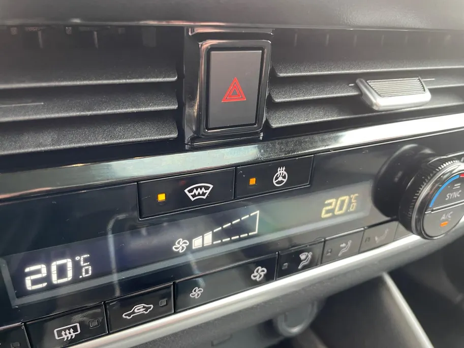 Nissan QASHQAI 1.3 MHEV Xtronic N-Connecta 158PK AUTOMAAT | Google built-in | Apple Carplay & Android Auto | Adaptive Cruise Control | Climate Control | 360 camera | Parkeersensoren voor en achter |