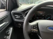 Ford Focus Wagon 1.0 EcoBoost Hybrid ST Line