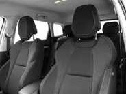 Škoda Karoq 1.5 TSI ACT 150pk DSG Business Edition · Camera · Inklap. Trekhaak · Keyless · Stuur- & Stoelverwarming · Apple/Android Car Play · ACC · Garantie t/m 02-07-2028 of 100.000km