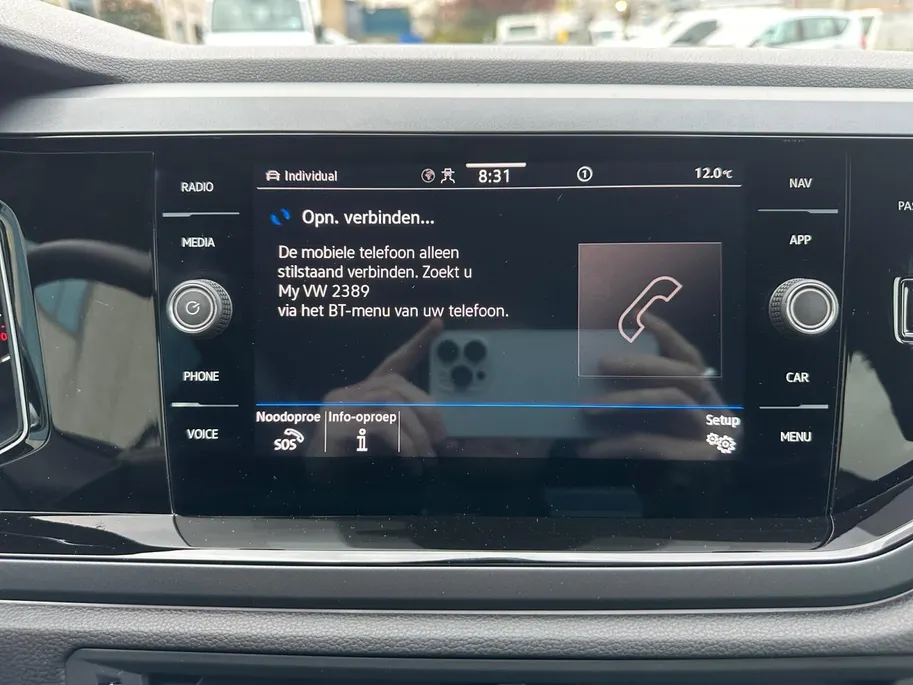 Volkswagen Taigo 1.0 TSI R-Line | Digital Cockpit | Camera | Adaptive Cruise Control | Apple CarPlay & Android Auto | LMV | Climate Control | Parkeersensoren | Verwarmde Spiegels | Bovag garantie | NAP