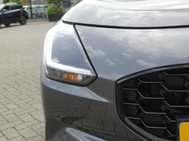 Suzuki Swift 1.2 Style Smart Hybrid | € 2200,- DEALERKORTING! | Snel Rijden!