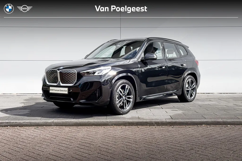 BMW iX1 xDrive30 67 kWh M Sport Edition