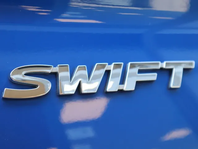 Suzuki Swift 1.2 Select Hybrid AdaptiveCruise | Carplay