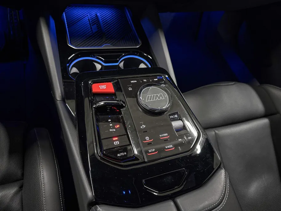 BMW M5 Sedan M5