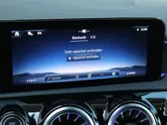 Mercedes-Benz A-Klasse 180 Business Solution AMG l Panorama dak l Keyless l AMG Line l