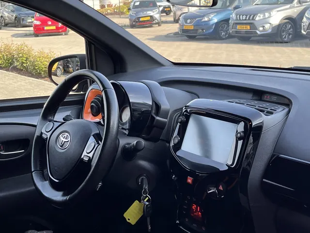 Toyota Aygo 1.0 VVT-i JBL VERKOCHT