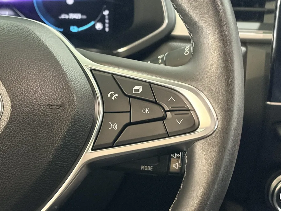 Renault Captur 145PK E-Tech Hybrid Intens Automaat | Camera | Parkeersensoren | Apple Carplay/Android Auto | Navigatie | Climate Control | Cruise Control | Lichtmetalen Velgen | Licht & Regensensor |