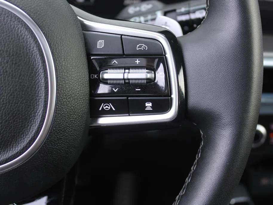 Kia Sorento 1.6 T-GDi Plug-in Hybrid 4WD ExecutiveLine 7p | Stuur-/stoelverwarming + ventilatie | Schuifdak | Leer | 360 Camera | Elek. stoelverst. | HUD | LED | 19' LM |