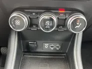 Renault Captur 1.0 TCe 100 Bi-Fuel Intens |Trekhaak | Allweatherbanden |Apple Carplay/Android Auto| Grootlichtassistent|12 maanden Bovag Garantie|