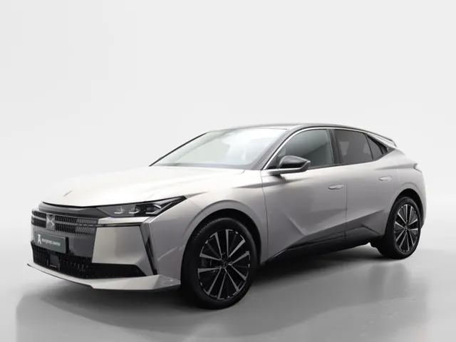 DS Automobiles N°4
