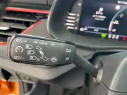 Škoda Kamiq 1.5 TSI Sport Business 150PK AUTOMAAT |Stoelverwarming| Climate control| Cruise Control| Parkeersensoren v+a| Achteruitrijcamera| Sportstoelen| Digitaal dashboard| Super strakke auto!