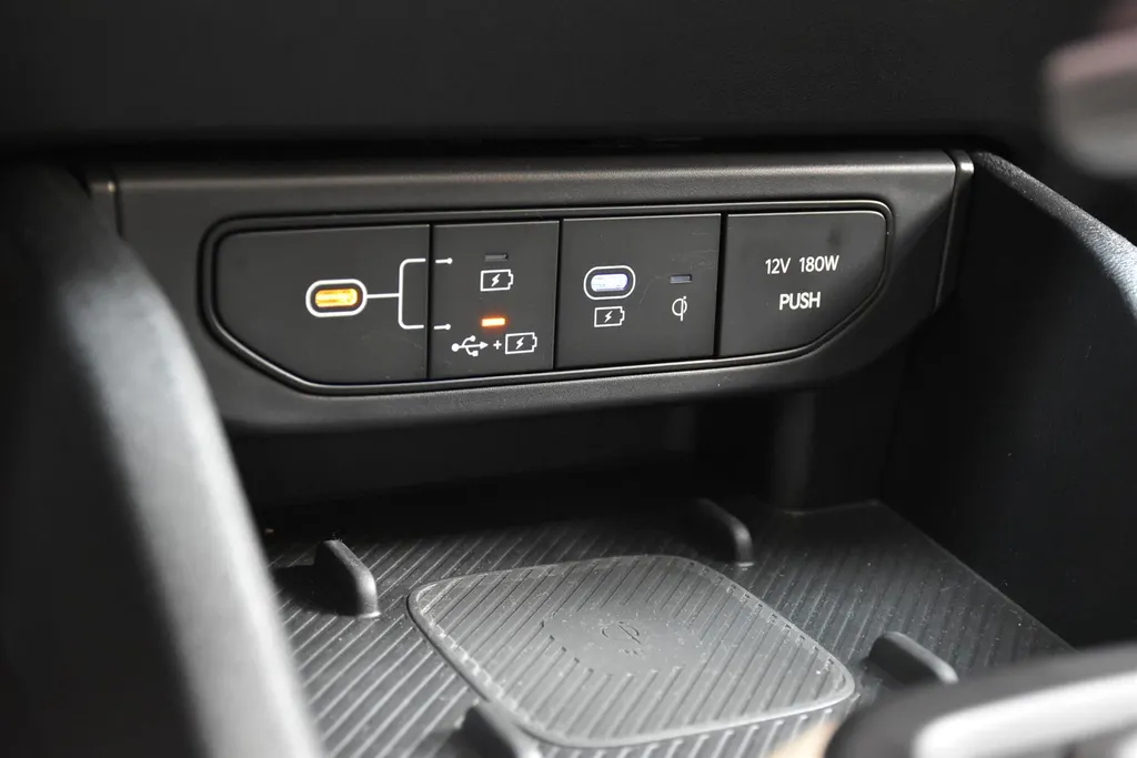 Kia K4 1.0 T-GDi MHEV 115pk DCT7 GT-PlusLine