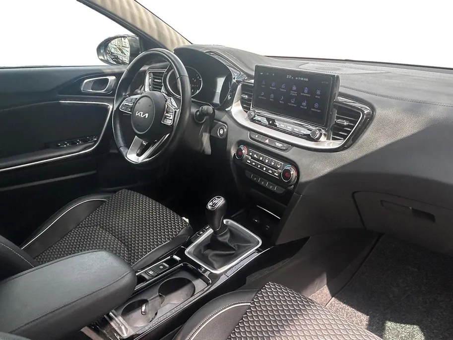 Kia XCeed 1.5 T-GDI MHEV DynamicPlusLine | keyless entry | Keyless Start |  Apple Carplay/Android Auto | cruise control | navigatiesysteem full map |