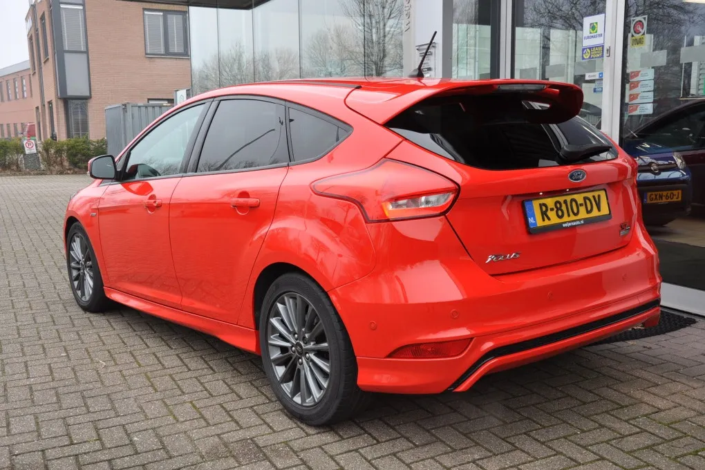 Ford Focus FOCUS1.0 Ecoboost ST Line Onbekend