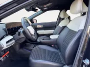Kia EV4 Hatchback GT-Line Business Edition 81.4 kWh | Demo model | Stoel-Stuur verwarming | Draadloos Apple Carplay - Android Auto | GT-Line Exterieur en Interieur Details | Kia Leiderdorp 071 760 06 00