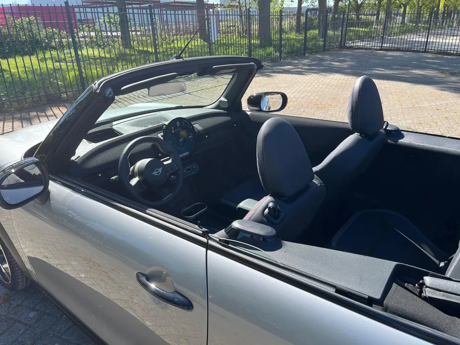 MINI Cooper Cabrio 2.0 C Classic | Apple Carplay | Android Auto | Navigatie | 16' LM