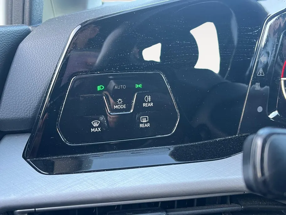 Volkswagen Golf Variant 1.0 eTSI Life Business LED | CarPlay | Parkeersens. | Adapt. cruise control | Digitaal cockpit | Etc.