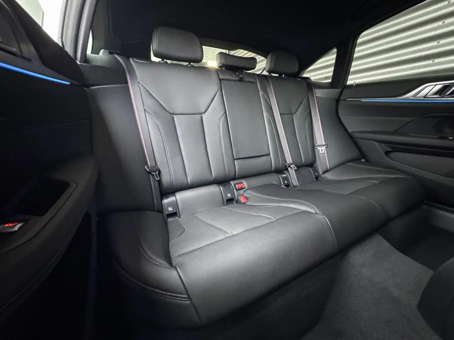 BMW i4 eDrive35