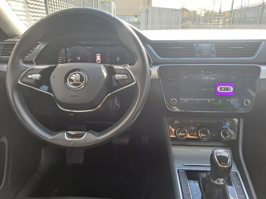 Škoda Superb Combi 1.5 TSI ACT Business Edition AUTOMAAT | Navigatie | Apple Carplay/Android Auto | Cruise / Sensoren