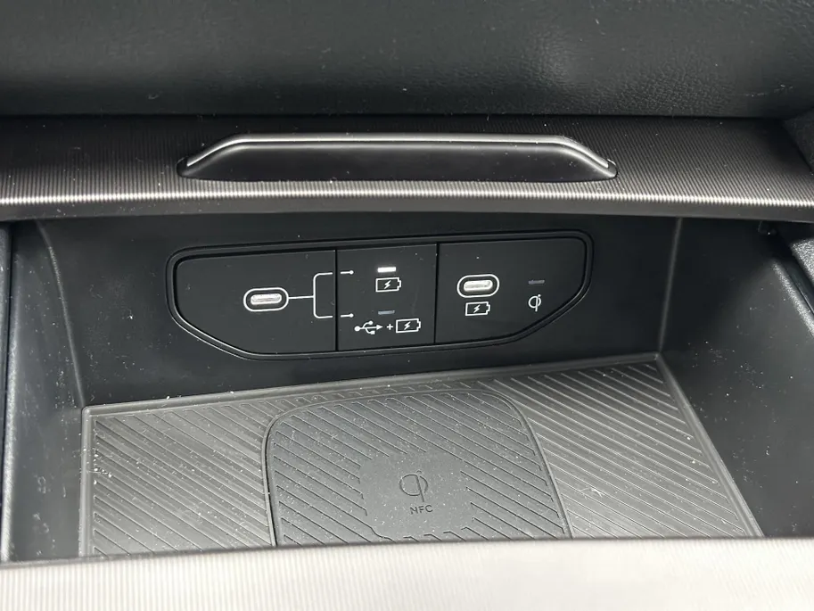 Kia Sportage 1.6 T-GDi Plug-in Hybrid GT-PlusLine | Afneembare Trekhaak | Demo | Direct leverbaar | 360 Camera | Schuif-/kanteldak | Stoel-/stuurverwarming | Apple Carplay | Android Auto